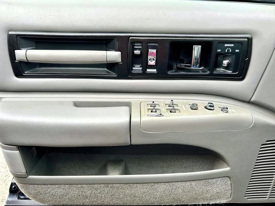 1996 Chevrolet Impala 8th Gen - Image 10 of 19