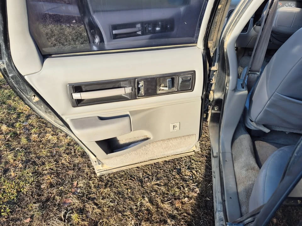 1996 Chevrolet Impala 7th Gen - Image 10 of 10