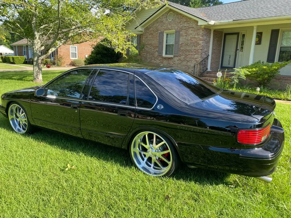 1996 Chevrolet Impala 7th Gen - Image 2 of 18