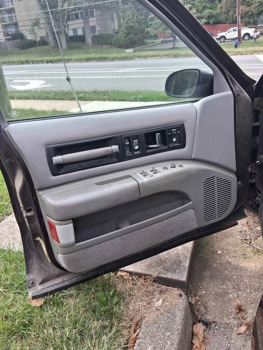 1996 Chevrolet Impala 7th Gen - Image 7 of 8