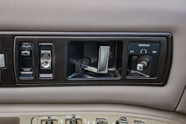 1996 Chevrolet Impala 7th Gen - Image 14 of 19