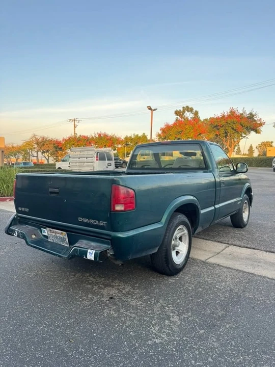 1996 Chevrolet S-10 - Image 4 of 14