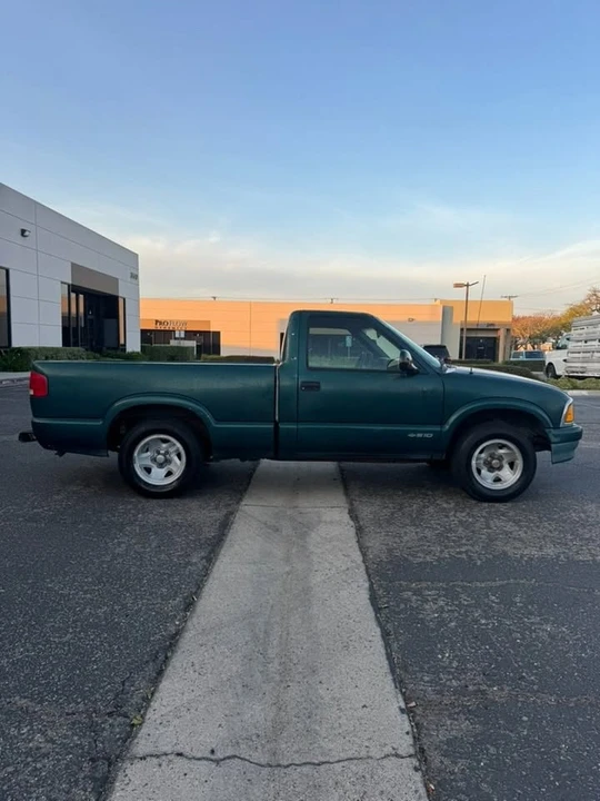 1996 Chevrolet S-10 - Image 7 of 14