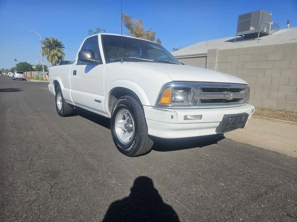 1996 Chevrolet S-10 - Image 2 of 6
