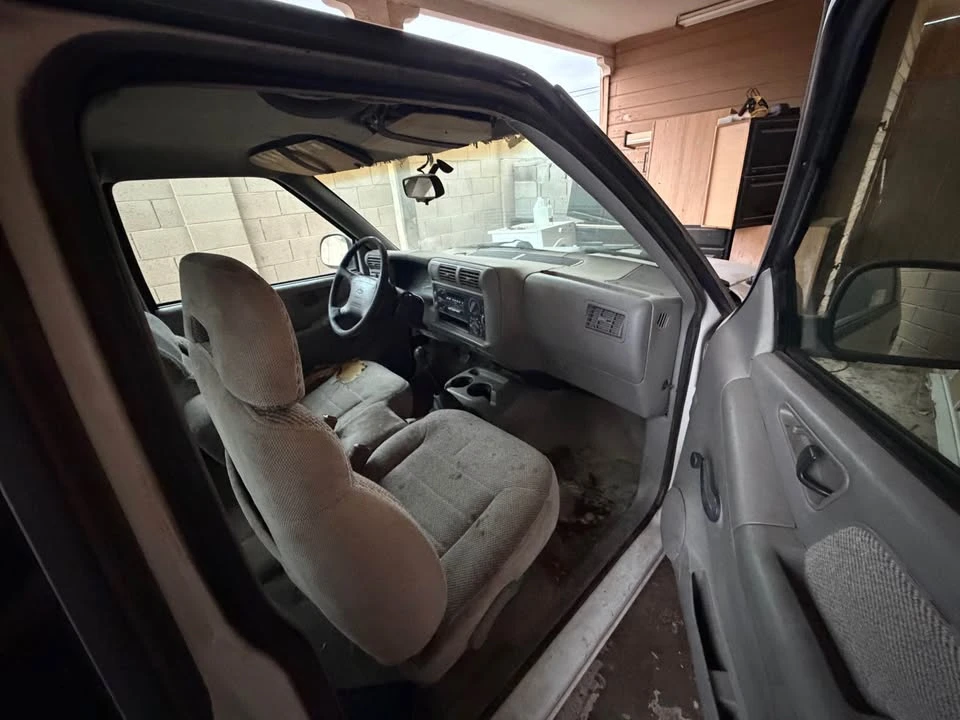 1996 Chevrolet S-10 - Image 6 of 8