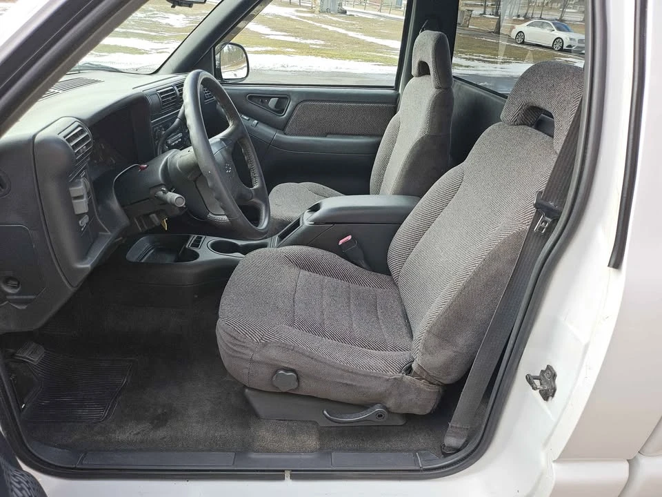 1996 Chevrolet S-10 - Image 7 of 18