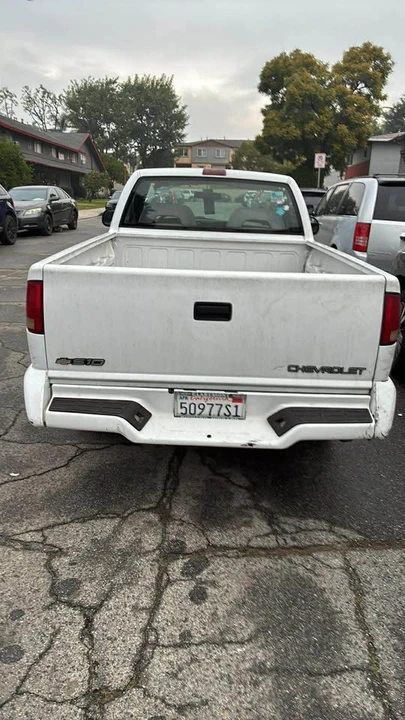 1996 Chevrolet S-10 - Image 2 of 5