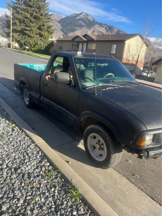 1996 Chevrolet S-10 - Image 4 of 19