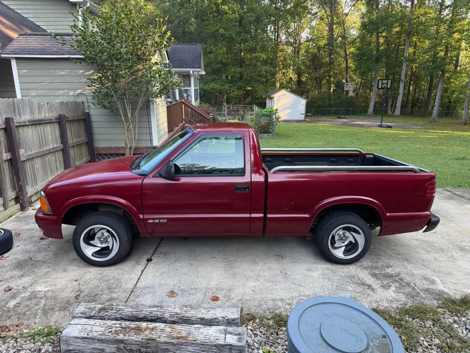 1996 Chevrolet S-10 - Image 2 of 8