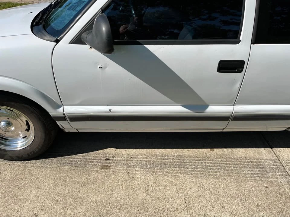 1996 Chevrolet S-10 - Image 4 of 8