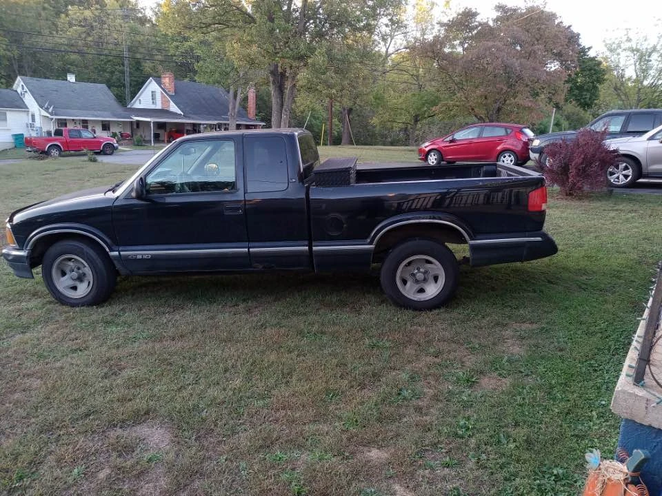 1996 Chevrolet S-10 - Image 2 of 6