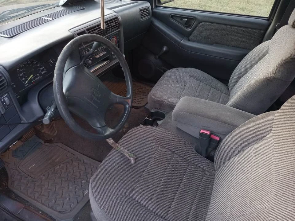 1996 Chevrolet S-10 - Image 6 of 6