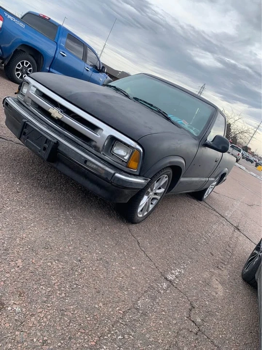 1996 Chevrolet S-10 - Image 3 of 3