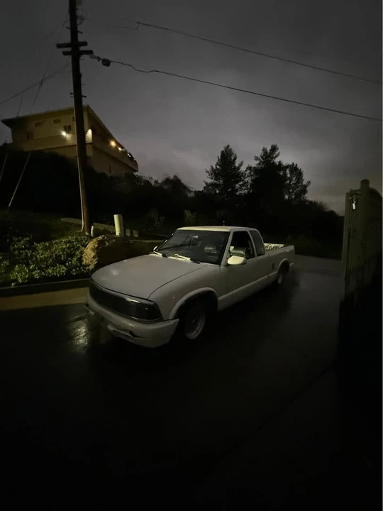 1996 Chevrolet S-10 - Image 3 of 3