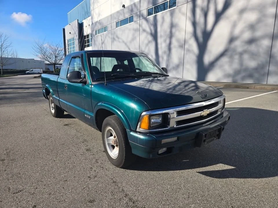 1996 Chevrolet S-10 - Image 2 of 12