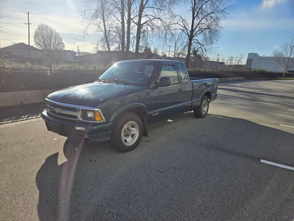 1996 Chevrolet S-10 - Image 3 of 12