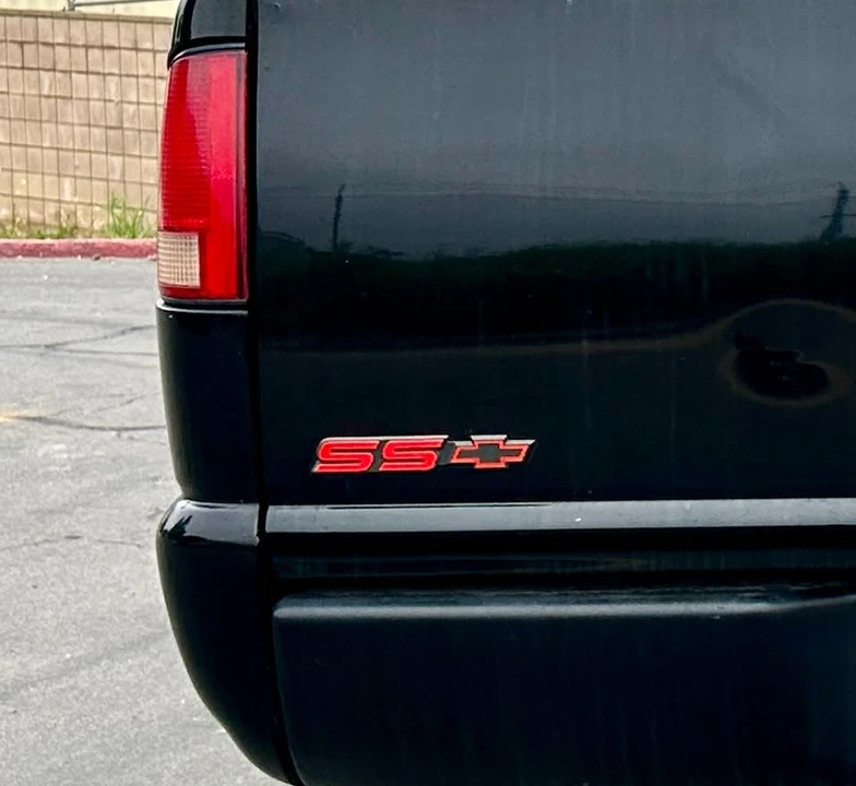 1996 Chevrolet S-10 - Image 3 of 12