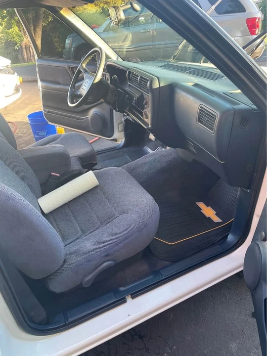 1996 Chevrolet S-10 Blazer 2nd Gen - Image 5 of 6