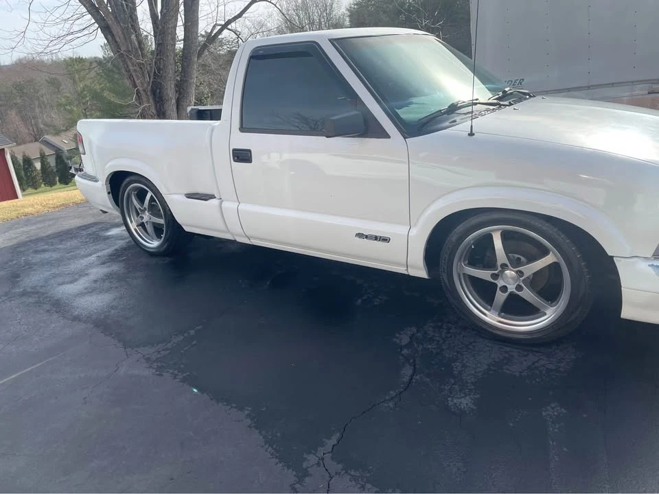 1996 Chevrolet S-10 Blazer 2nd Gen - Image 2 of 6