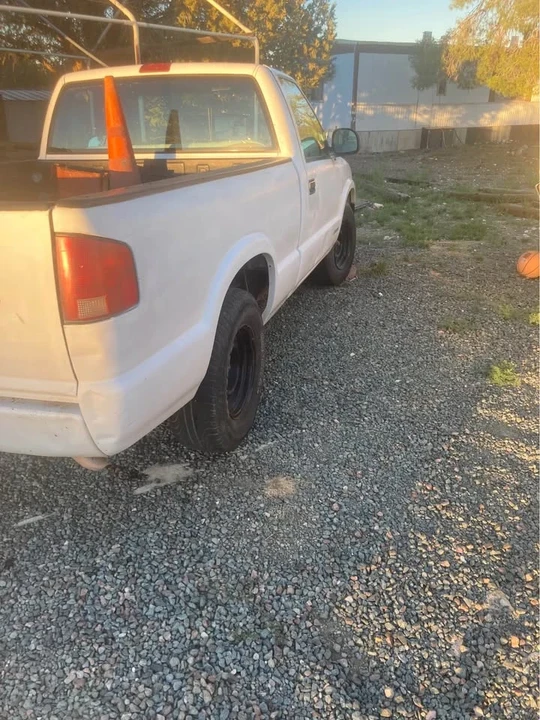 1996 Chevrolet S-10 - Image 3 of 7