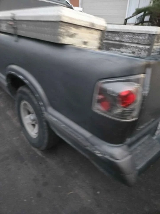 1996 Chevrolet S-10 - Image 6 of 6