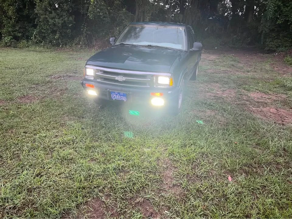 1996 Chevrolet S-10 - Image 2 of 7
