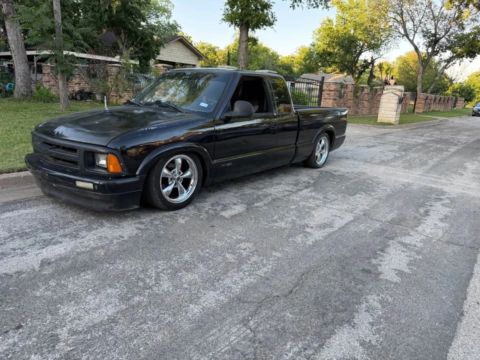 1996 Chevrolet S-10 - Image 2 of 7