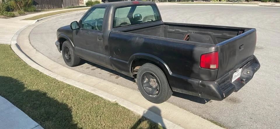 1996 Chevrolet S-10 - Image 4 of 9