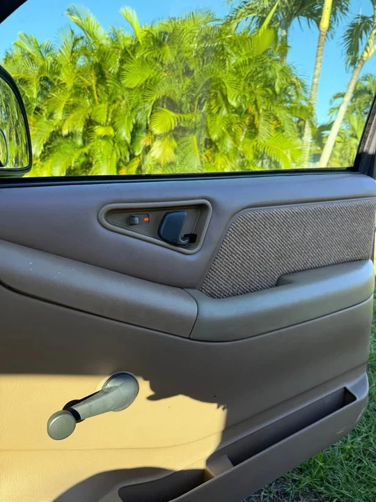 1996 Chevrolet S-10 - Image 10 of 11