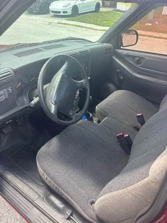 1996 Chevrolet S-10 - Image 4 of 8