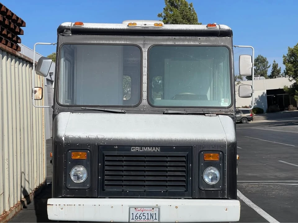 1996 Chevrolet G-Series Van - Image 2 of 8