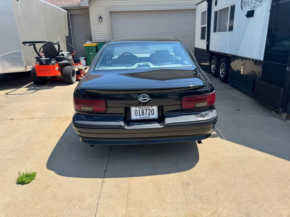 1996 Chevrolet Impala 7th Gen - Image 3 of 9