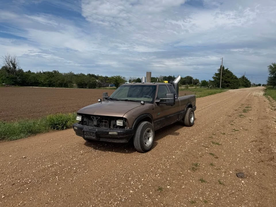 1996 Chevrolet S-10 - Image 3 of 10