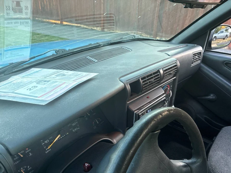 1996 Chevrolet S-10 - Image 12 of 21