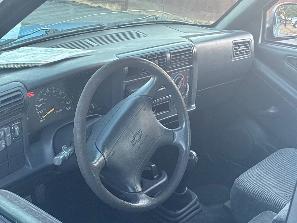 1996 Chevrolet S-10 - Image 19 of 21