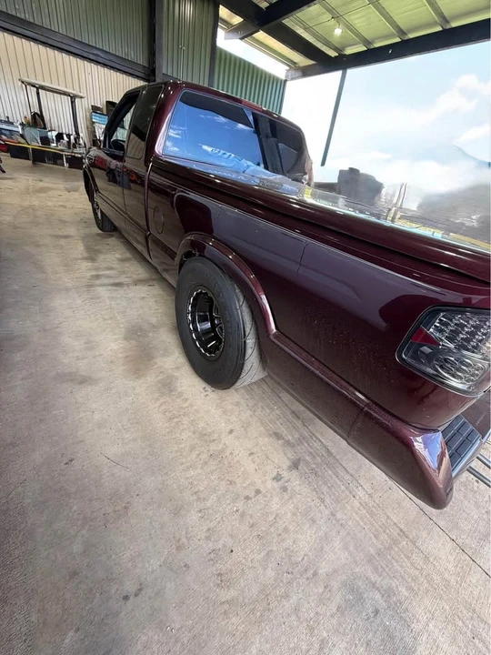 1996 Chevrolet S-10 - Image 2 of 3