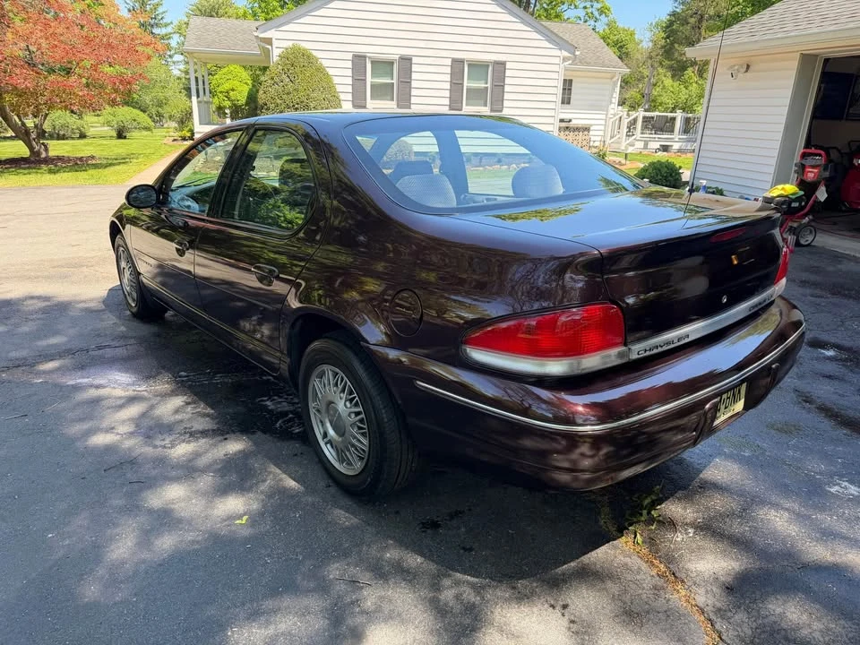 1996 Chrysler - Image 5 of 14