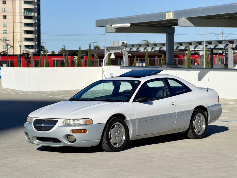 1996 Chrysler Sebring - Image 5 of 31