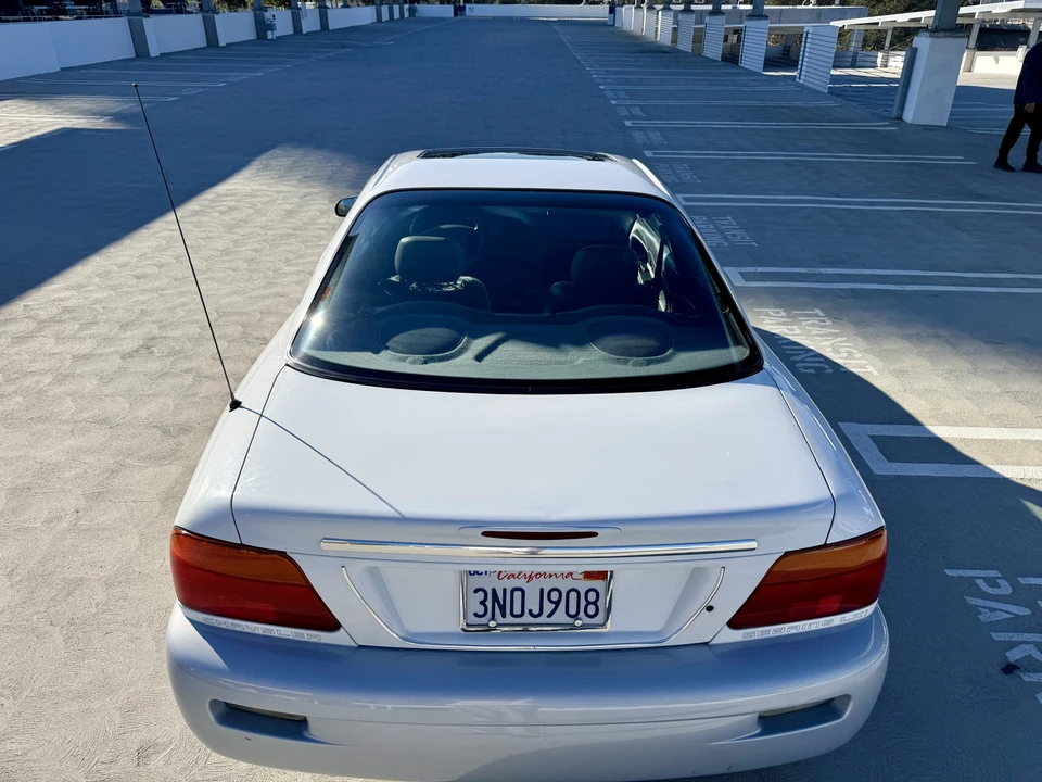 1996 Chrysler Sebring - Image 12 of 31