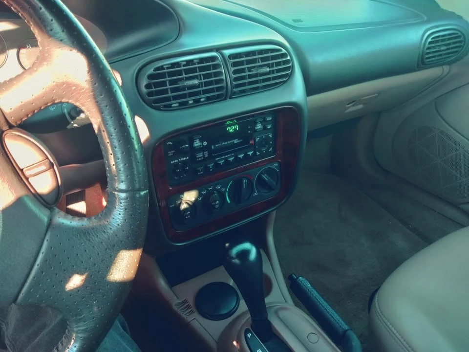1996 Chrysler Sebring - Image 13 of 14