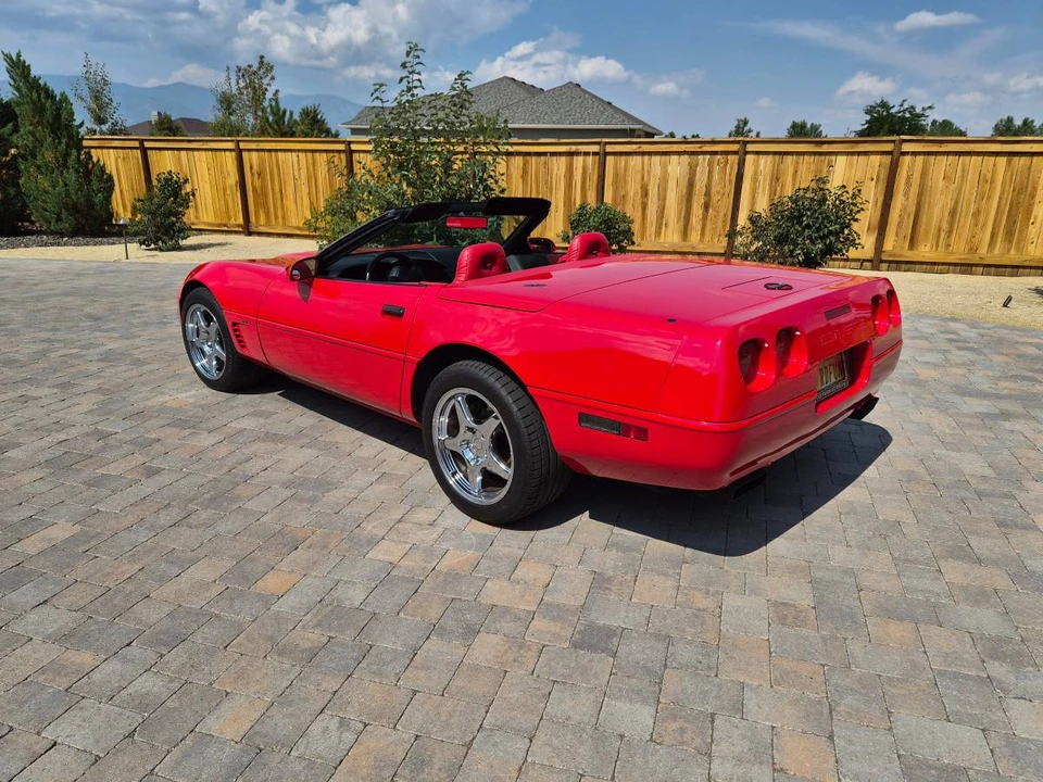 1996 Chevrolet Corvette C4 - Image 9 of 11