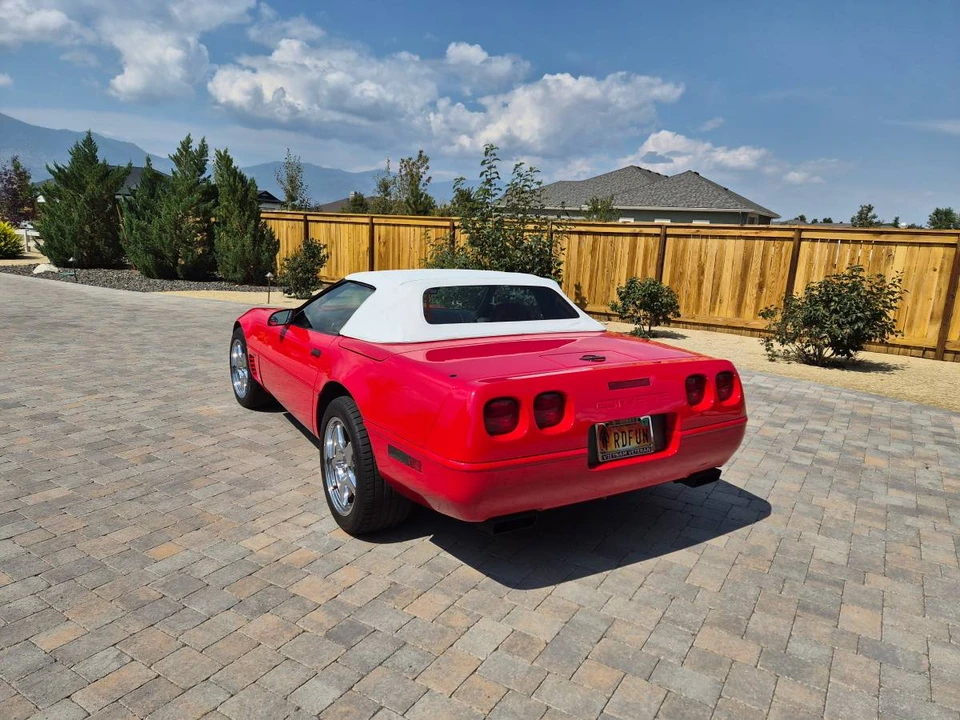 1996 Chevrolet Corvette C4 - Image 2 of 11