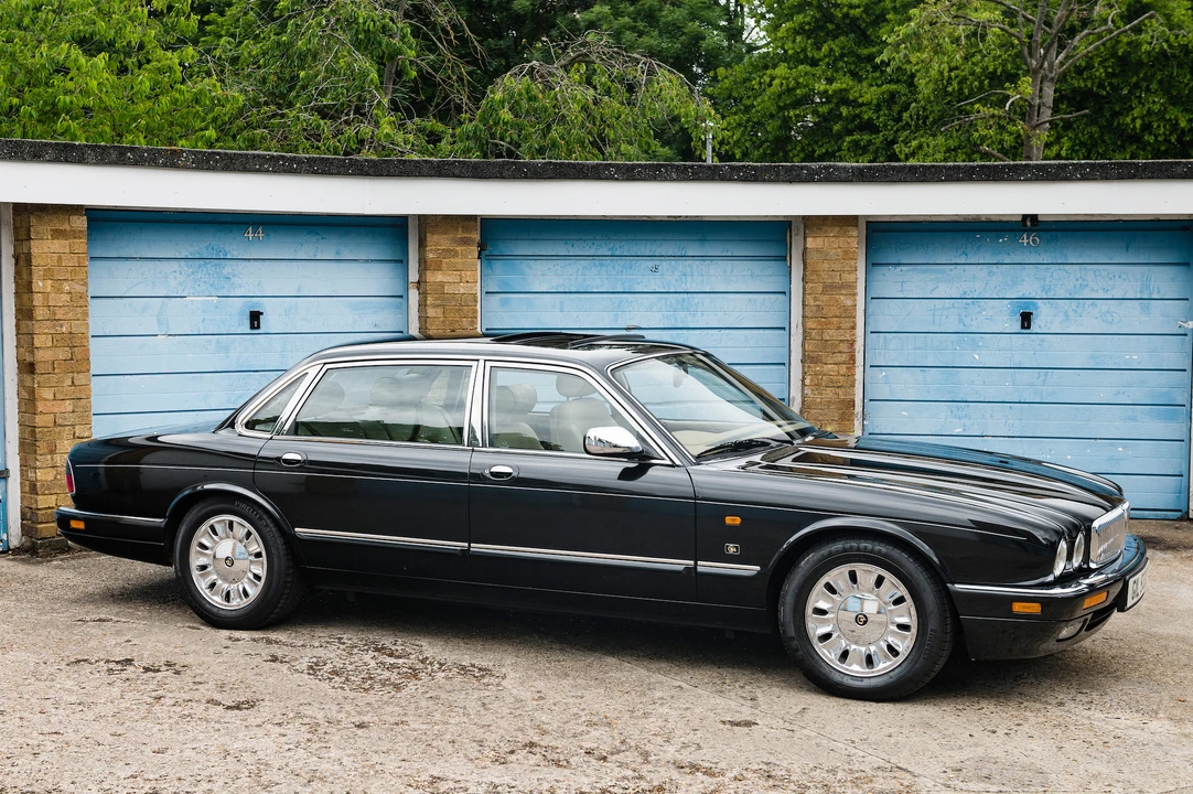 1996 Daimler - Image 20 of 31