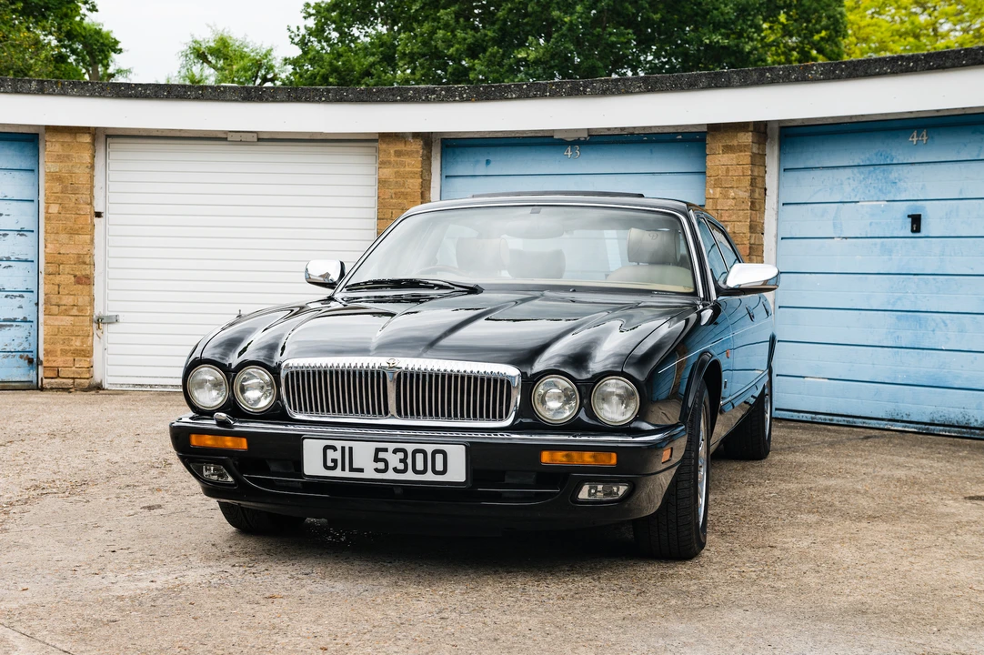 1996 Daimler - Image 13 of 31