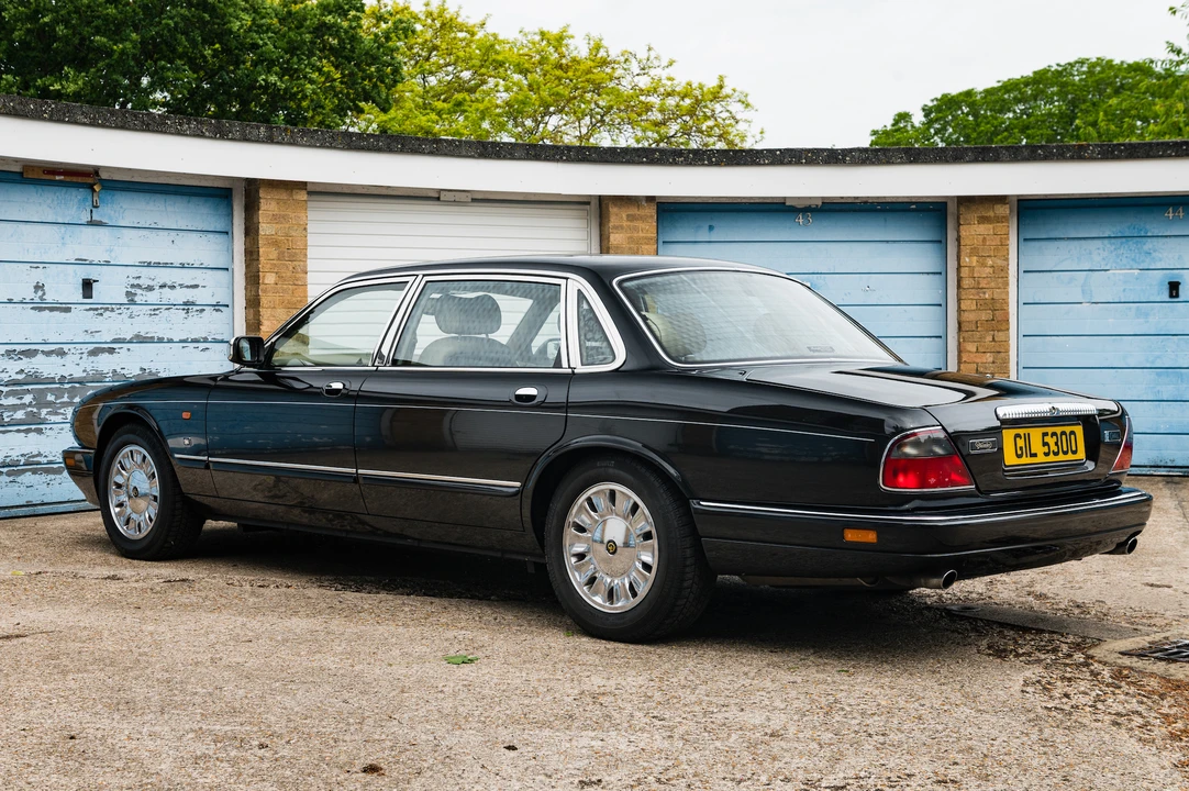 1996 Daimler - Image 16 of 31