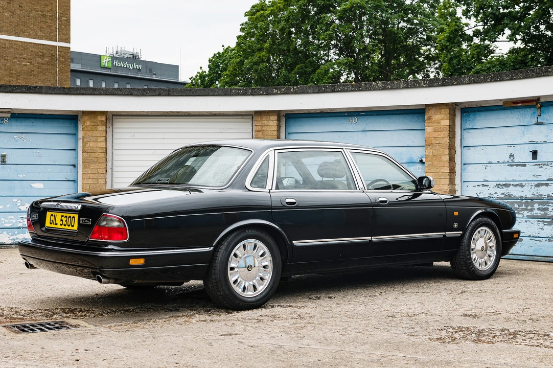 1996 Daimler - Image 18 of 31