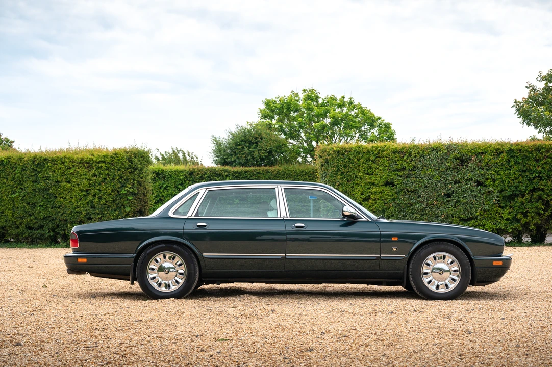 1996 Daimler - Image 9 of 31