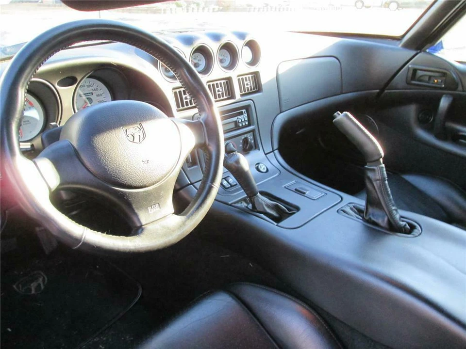 1996 Dodge Viper GTS 2nd Gen - Image 4 of 5