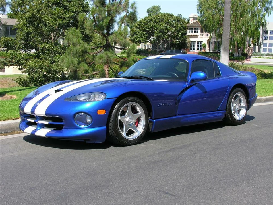 1996 Dodge Viper GTS 2nd Gen - Image 2 of 5