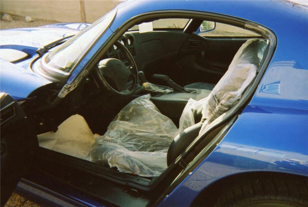 1996 Dodge Viper GTS 2nd Gen - Image 4 of 4